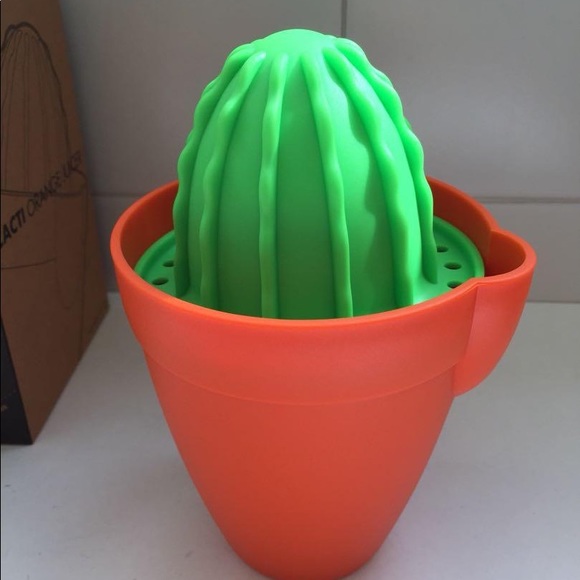 Cute Cacti Orange Juicer - Picture 1 of 2